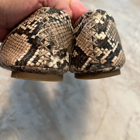 Lucky brand size 9 flats - Picture 4 of 5